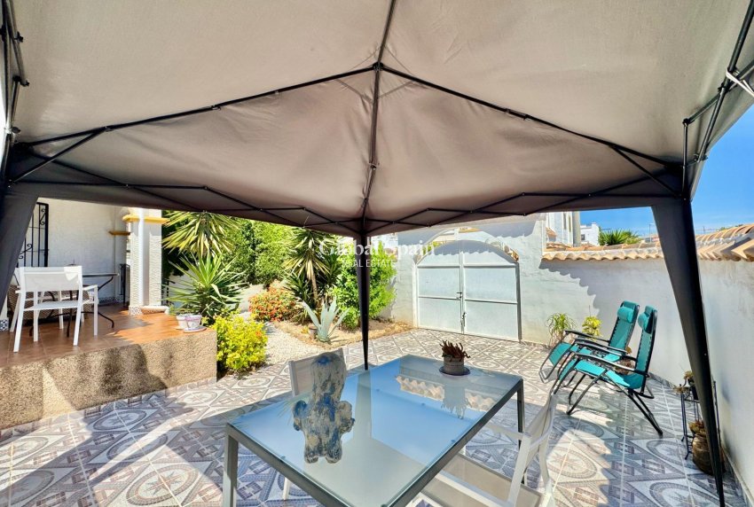 Wederverkoop - HUIS -
ORIHUELA COSTA - LOS BALCONES - LOS ALTOS