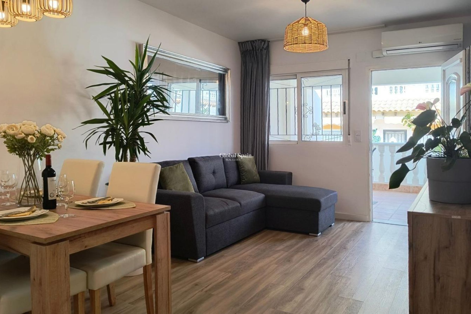 Wederverkoop - HUIS -
ORIHUELA COSTA - LOS BALCONES - LOS ALTOS