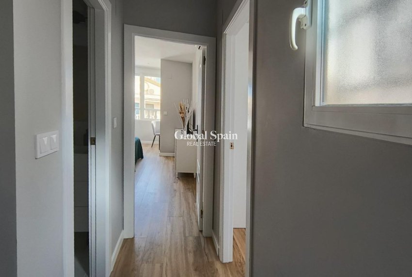 Wederverkoop - HUIS -
ORIHUELA COSTA - LOS BALCONES - LOS ALTOS