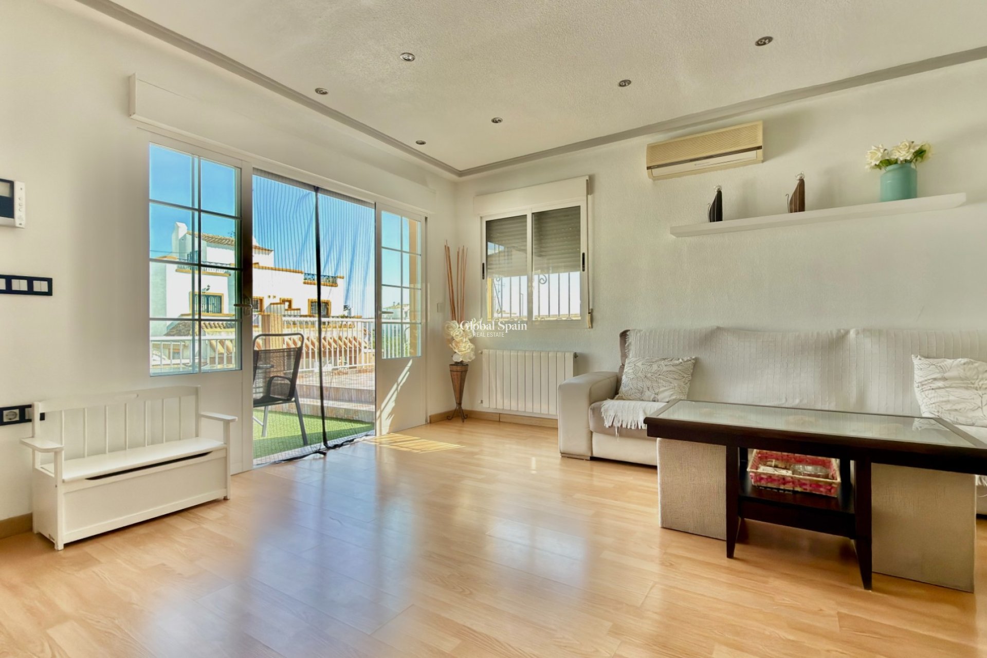Wederverkoop - HUIS -
ORIHUELA COSTA - LOS BALCONES - LOS ALTOS