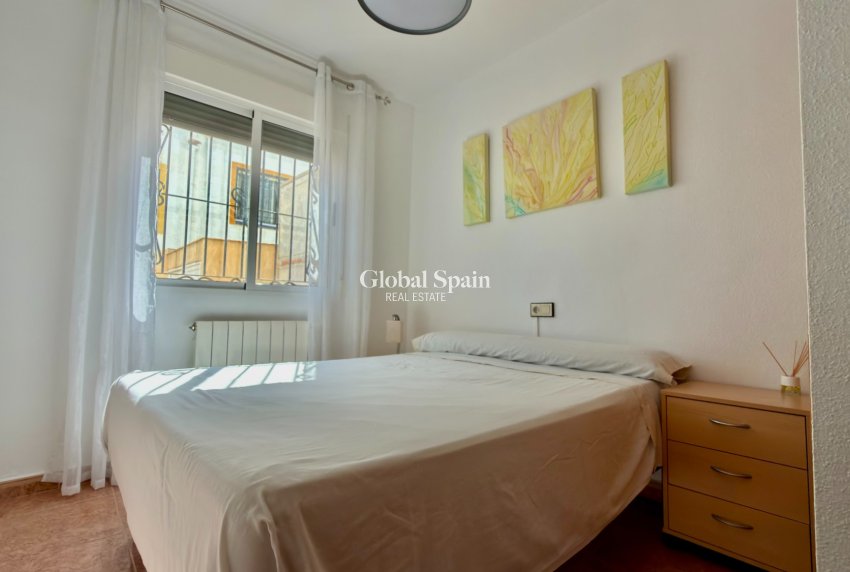 Wederverkoop - HUIS -
ORIHUELA COSTA - LOS BALCONES - LOS ALTOS