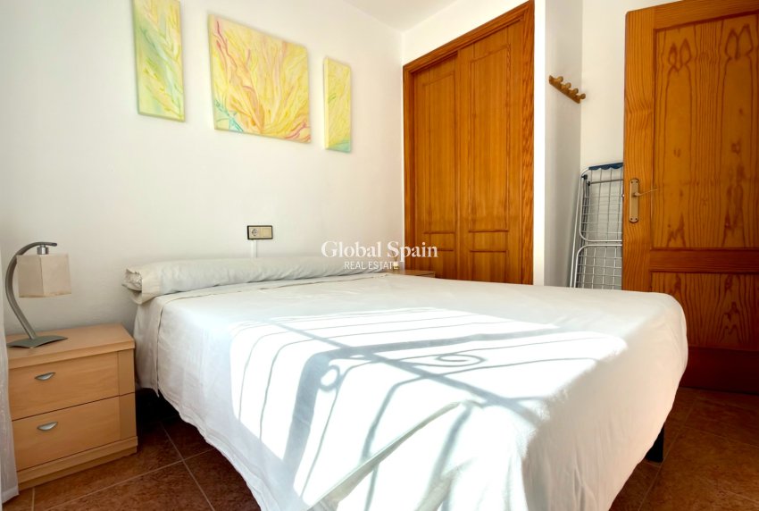 Wederverkoop - HUIS -
ORIHUELA COSTA - LOS BALCONES - LOS ALTOS