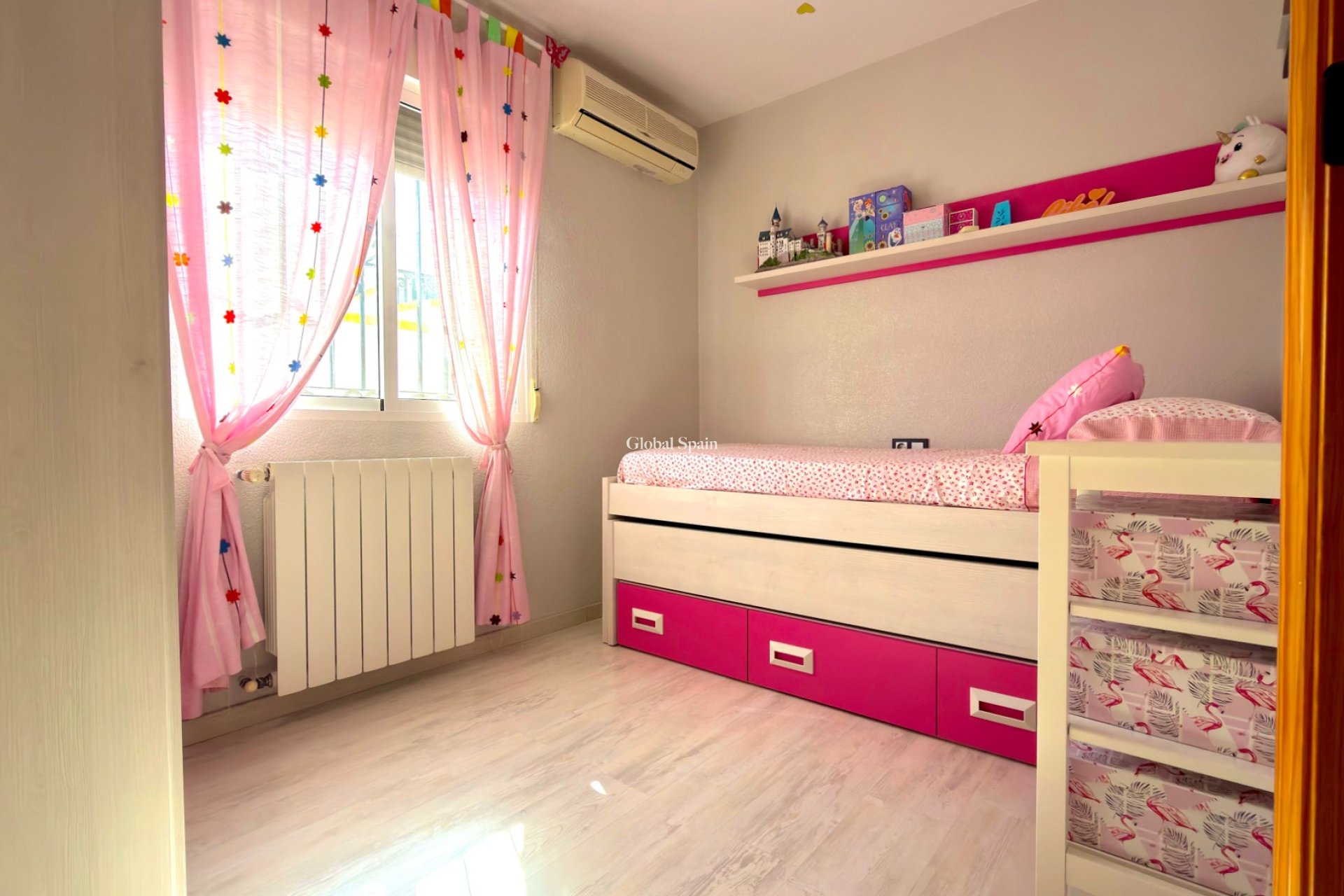 Wederverkoop - HUIS -
ORIHUELA COSTA - LOS BALCONES - LOS ALTOS