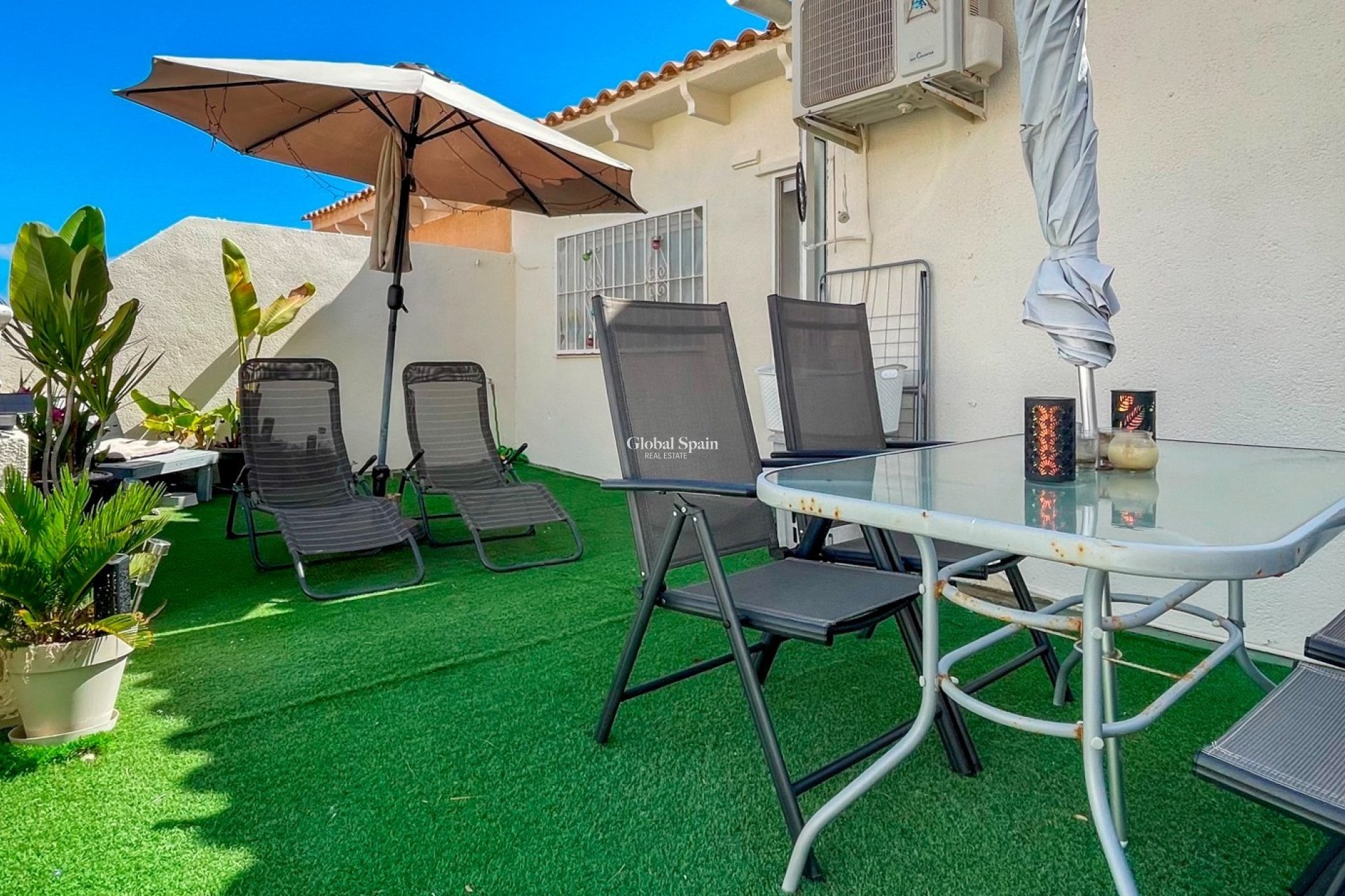 Wederverkoop - HUIS -
ORIHUELA COSTA - LOS BALCONES - LOS ALTOS