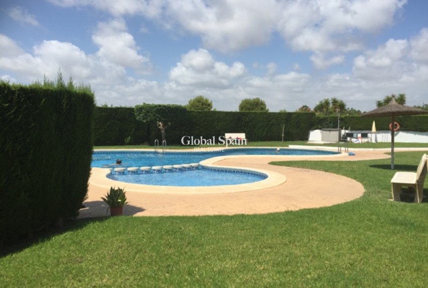 Wederverkoop - Huis -
ORIHUELA COSTA - LOS BALCONES - LOS ALTOS