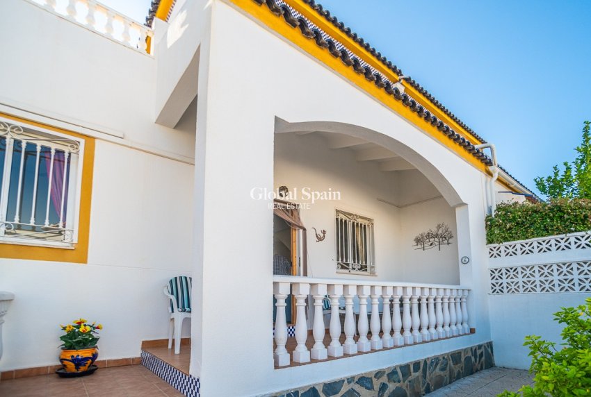 Wederverkoop - HUIS -
ORIHUELA COSTA - Los Balcones