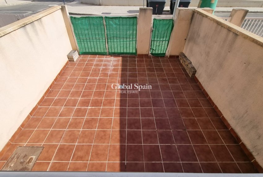 Wederverkoop - HUIS -
ORIHUELA COSTA - Los Dolses