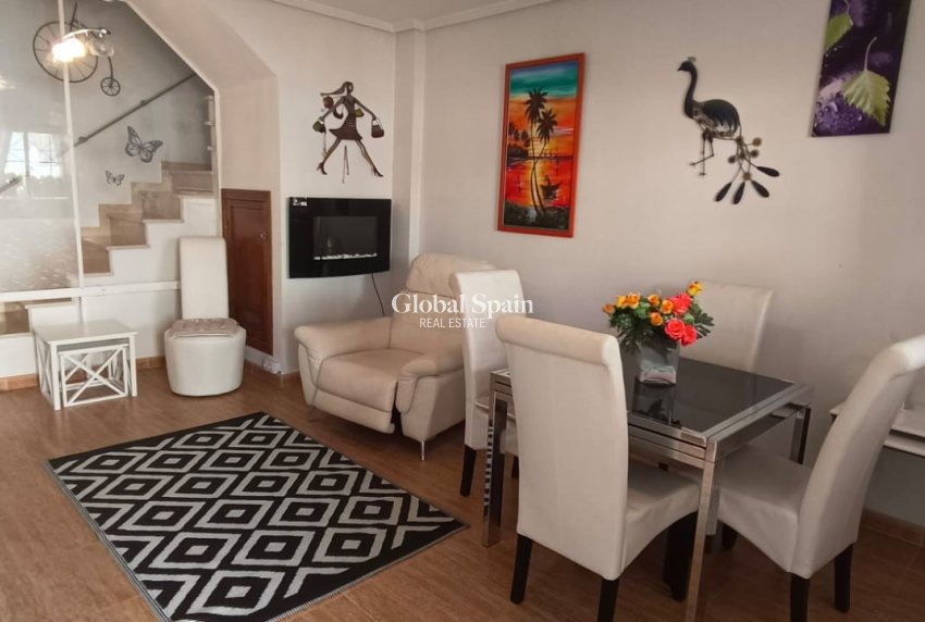 Wederverkoop - HUIS -
ORIHUELA COSTA - Orihuela Costa