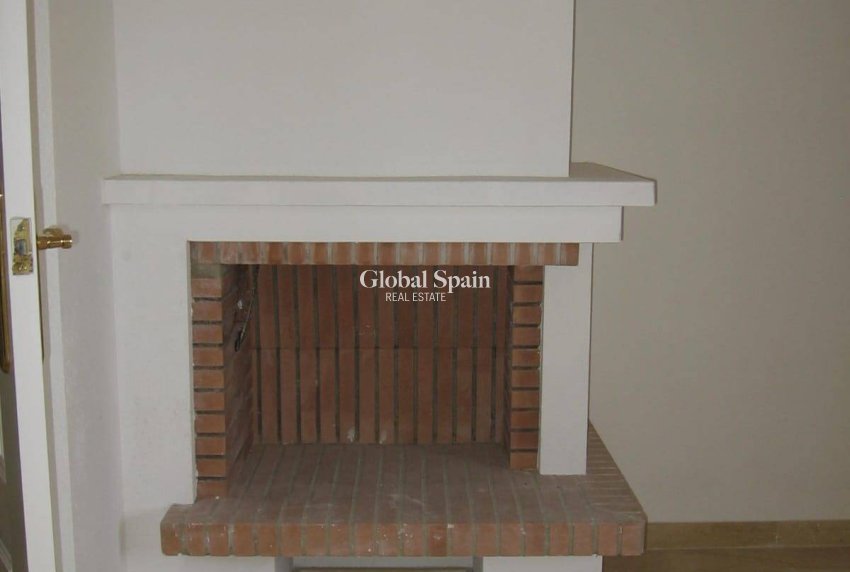 Wederverkoop - HUIS -
ORIHUELA COSTA - PAU 8