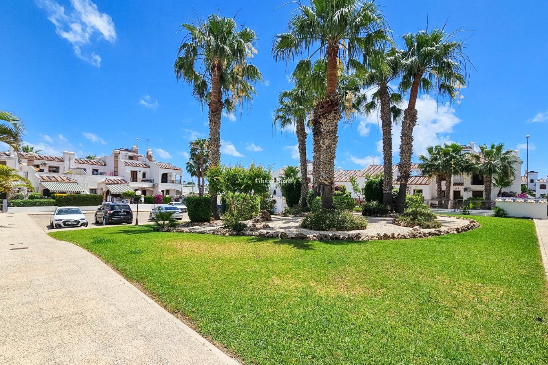 Wederverkoop - HUIS -
ORIHUELA COSTA - PAU 8
