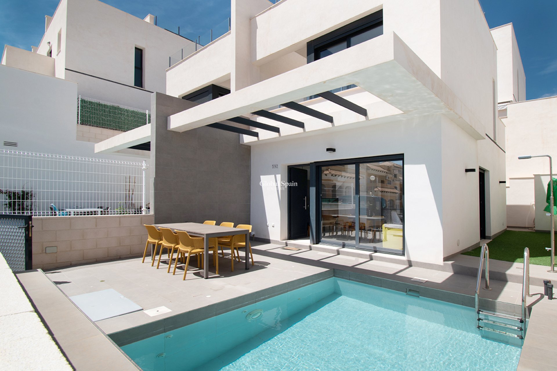 Wederverkoop - HUIS -
ORIHUELA COSTA - pau26