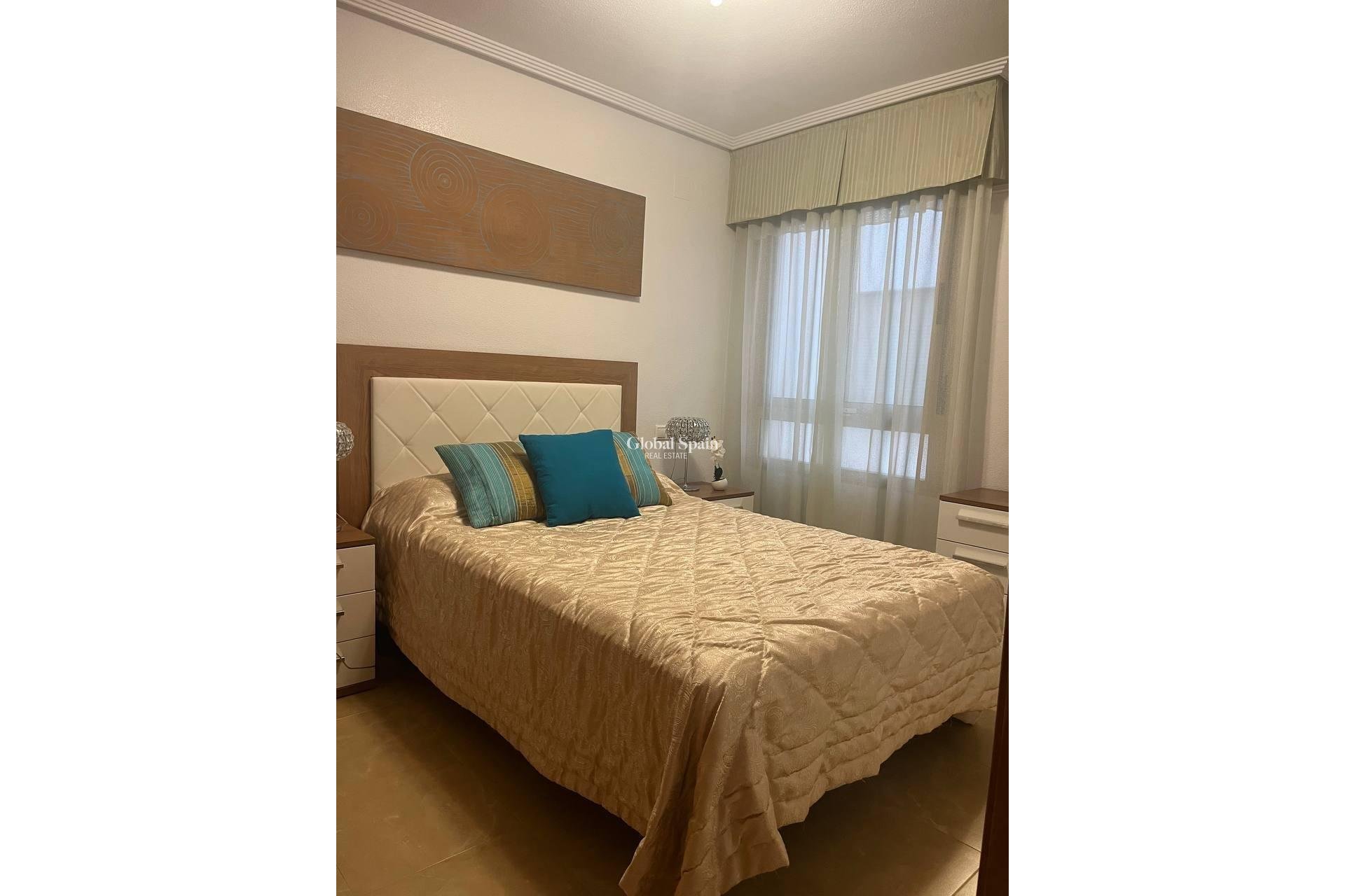 Wederverkoop - HUIS -
ORIHUELA COSTA - Playa Flamenca