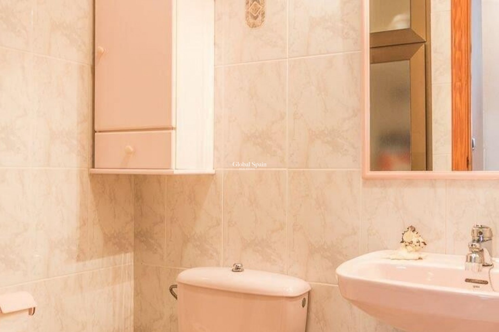 Wederverkoop - HUIS -
ORIHUELA COSTA - Playa Flamenca