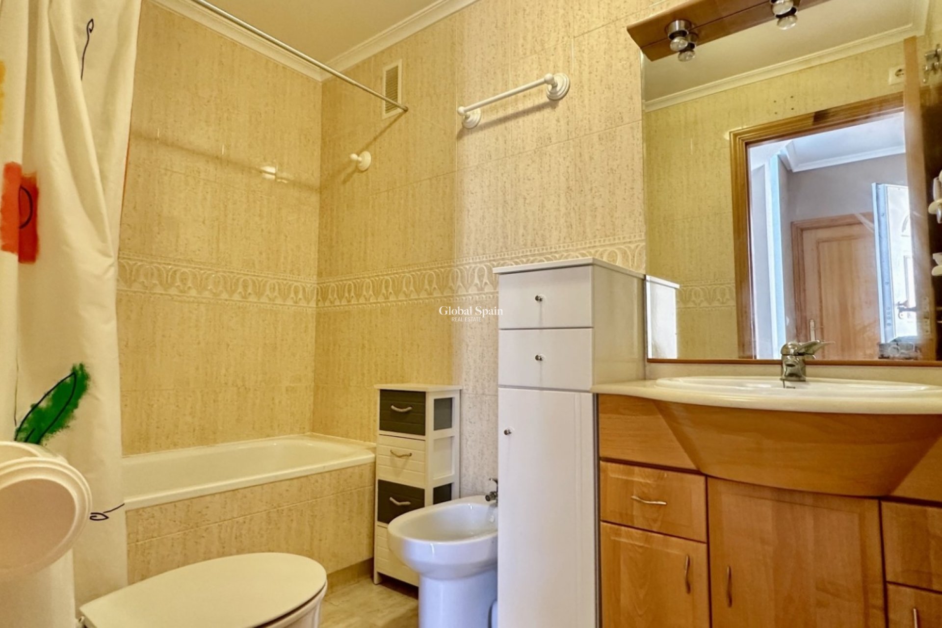 Wederverkoop - HUIS -
ORIHUELA COSTA - Playa Flamenca