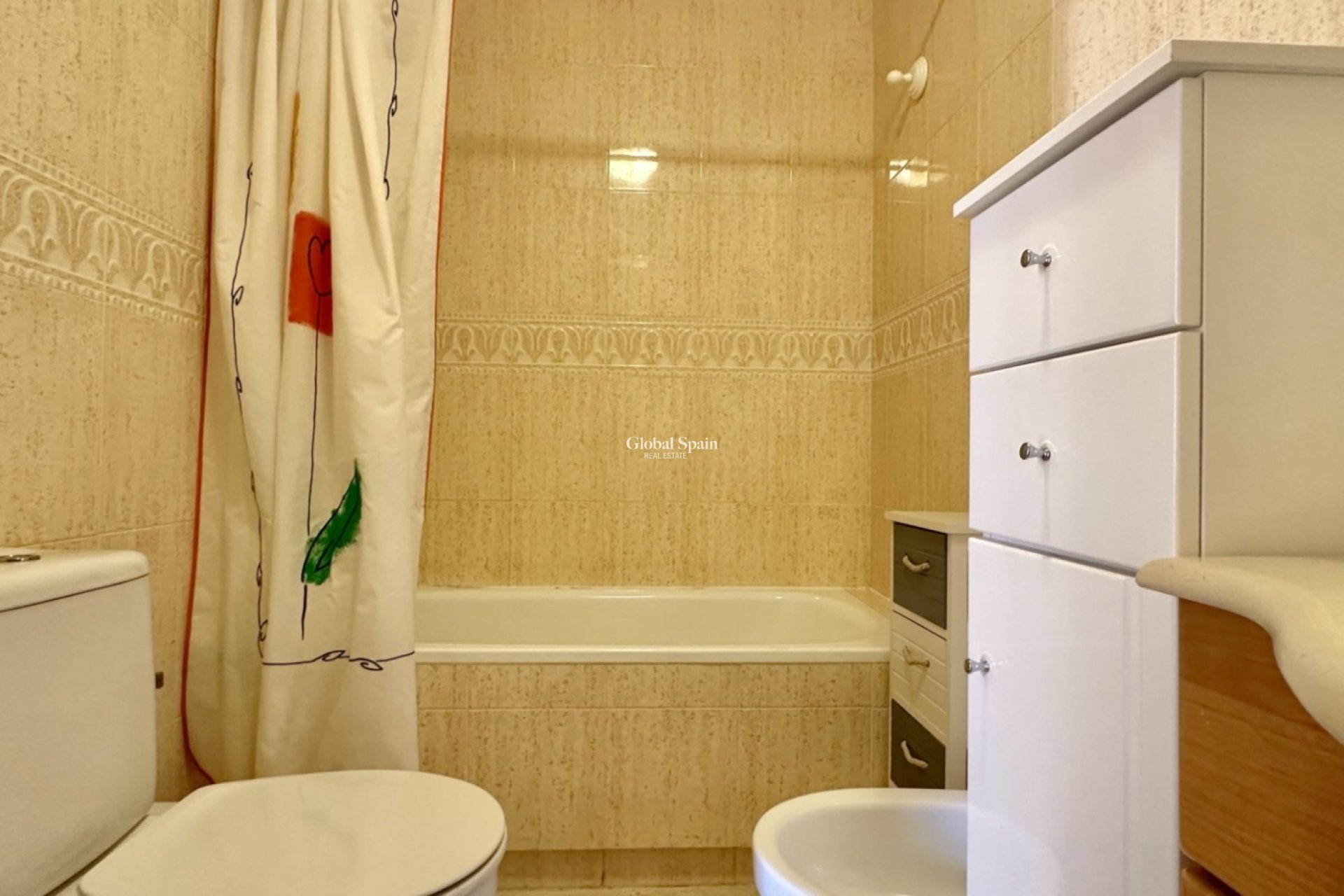 Wederverkoop - HUIS -
ORIHUELA COSTA - Playa Flamenca