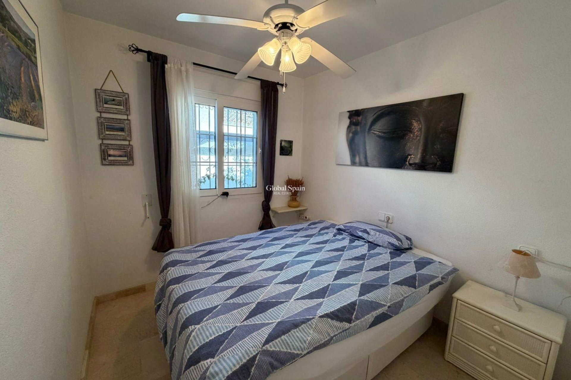 Wederverkoop - HUIS -
ORIHUELA COSTA - Playa Flamenca