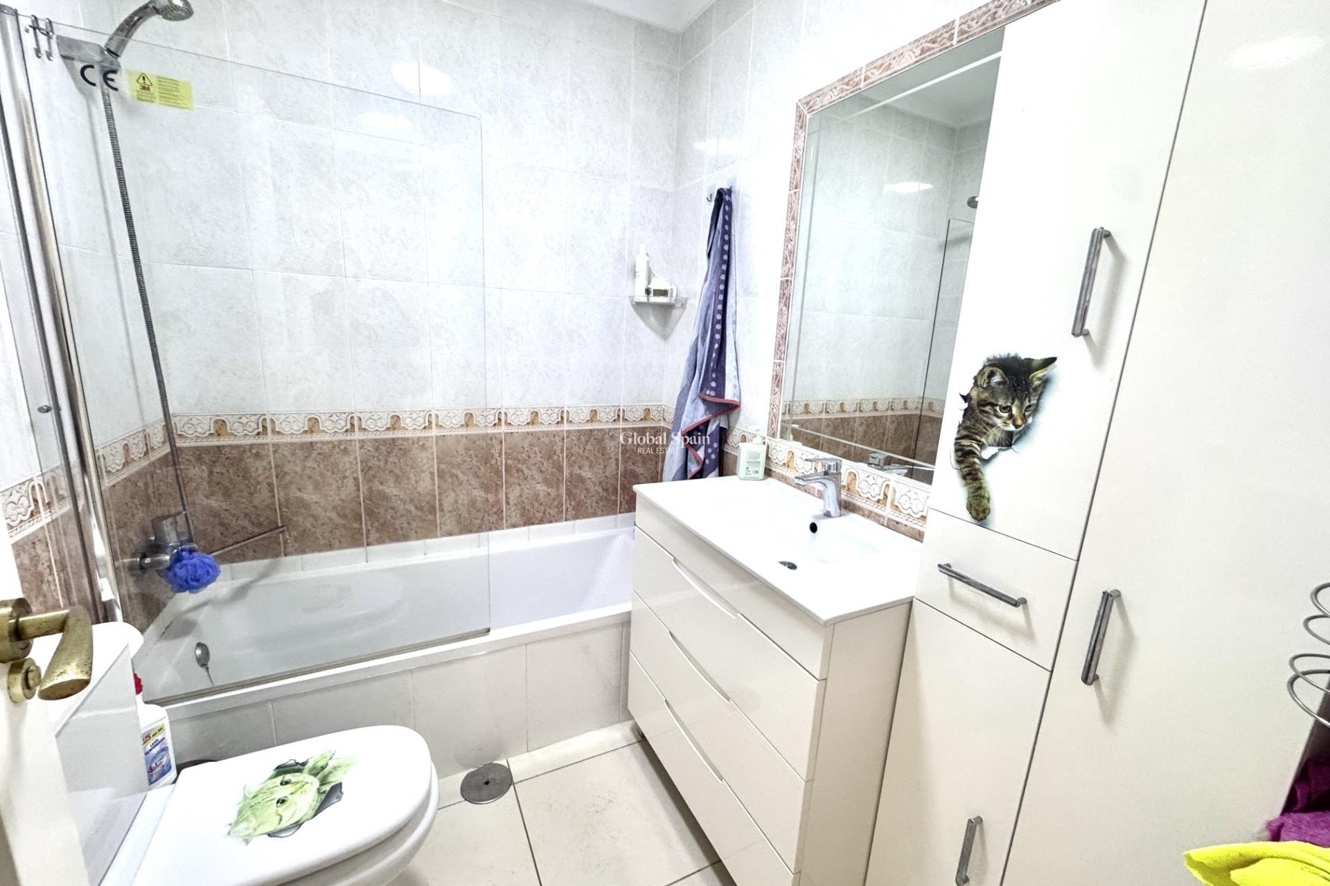 Wederverkoop - HUIS -
ORIHUELA COSTA - Playa Flamenca