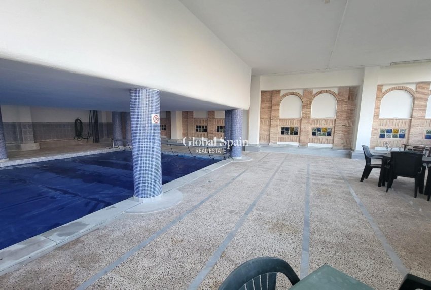 Wederverkoop - HUIS -
ORIHUELA COSTA - Playa Flamenca