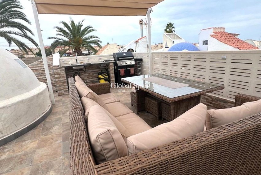 Wederverkoop - HUIS -
ORIHUELA COSTA - Playa Flamenca