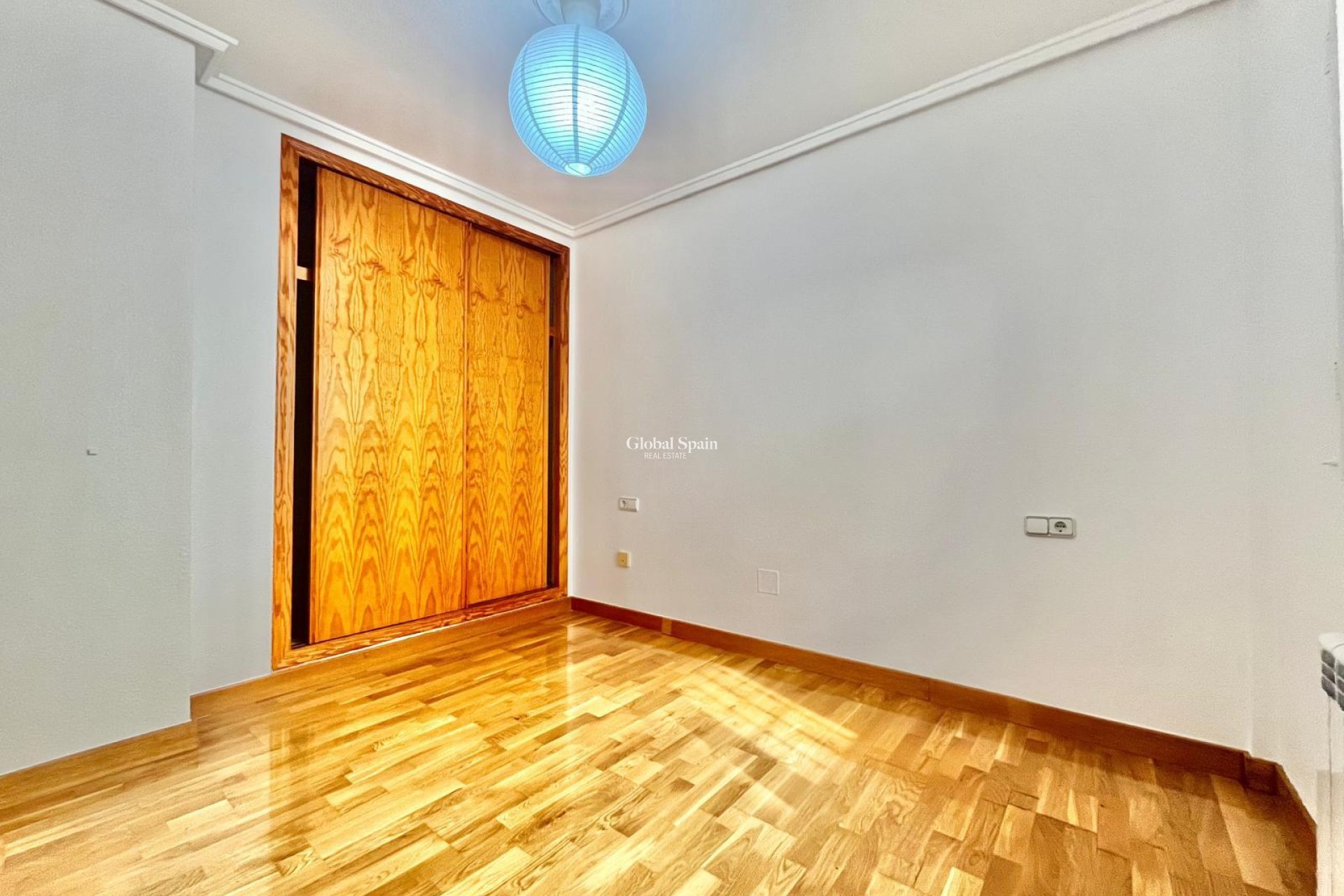 Wederverkoop - HUIS -
ORIHUELA COSTA - Playa Flamenca
