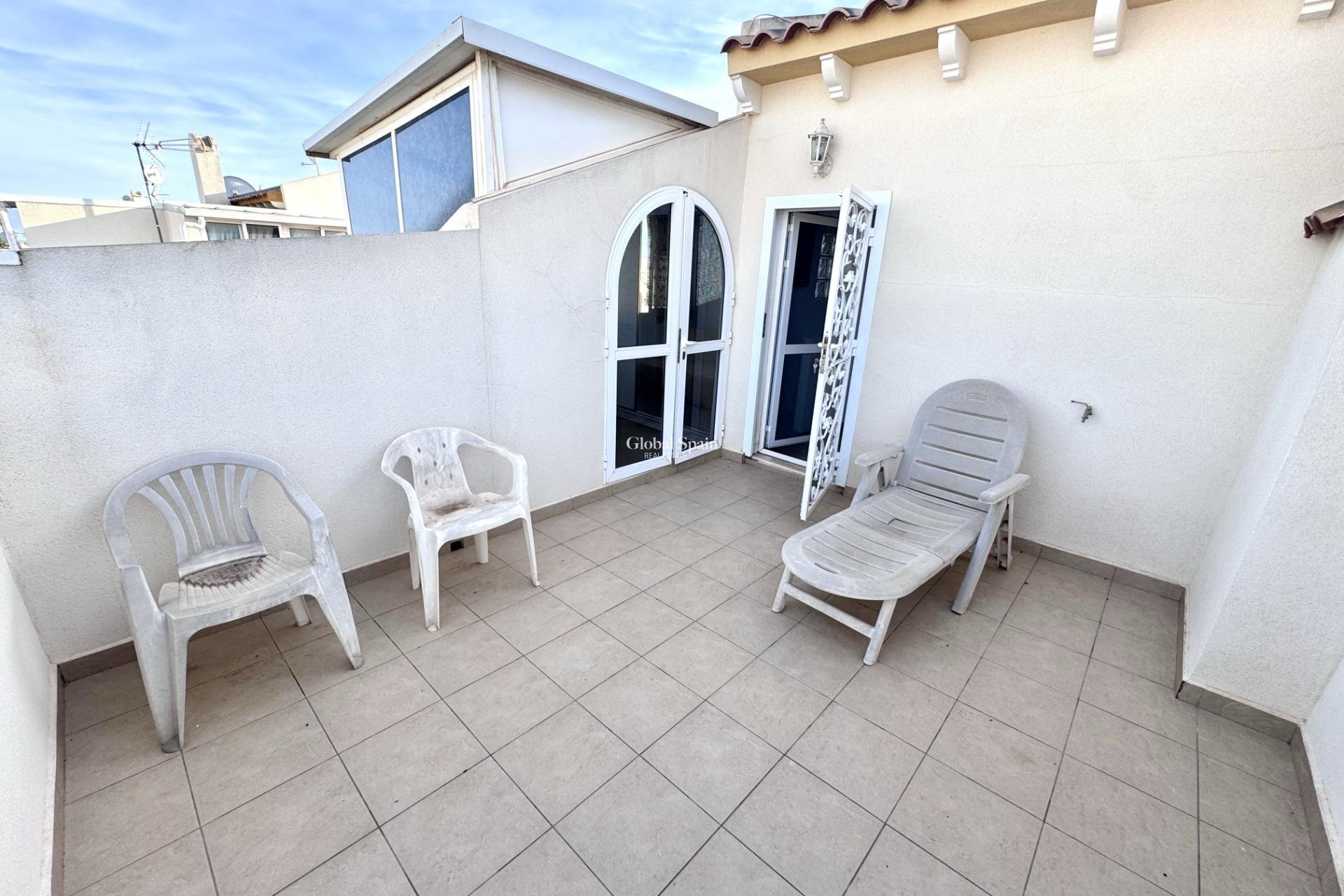 Wederverkoop - HUIS -
ORIHUELA COSTA - Playa Flamenca