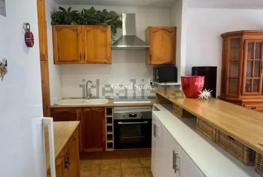 Wederverkoop - HUIS -
ORIHUELA COSTA - Playa Flamenca