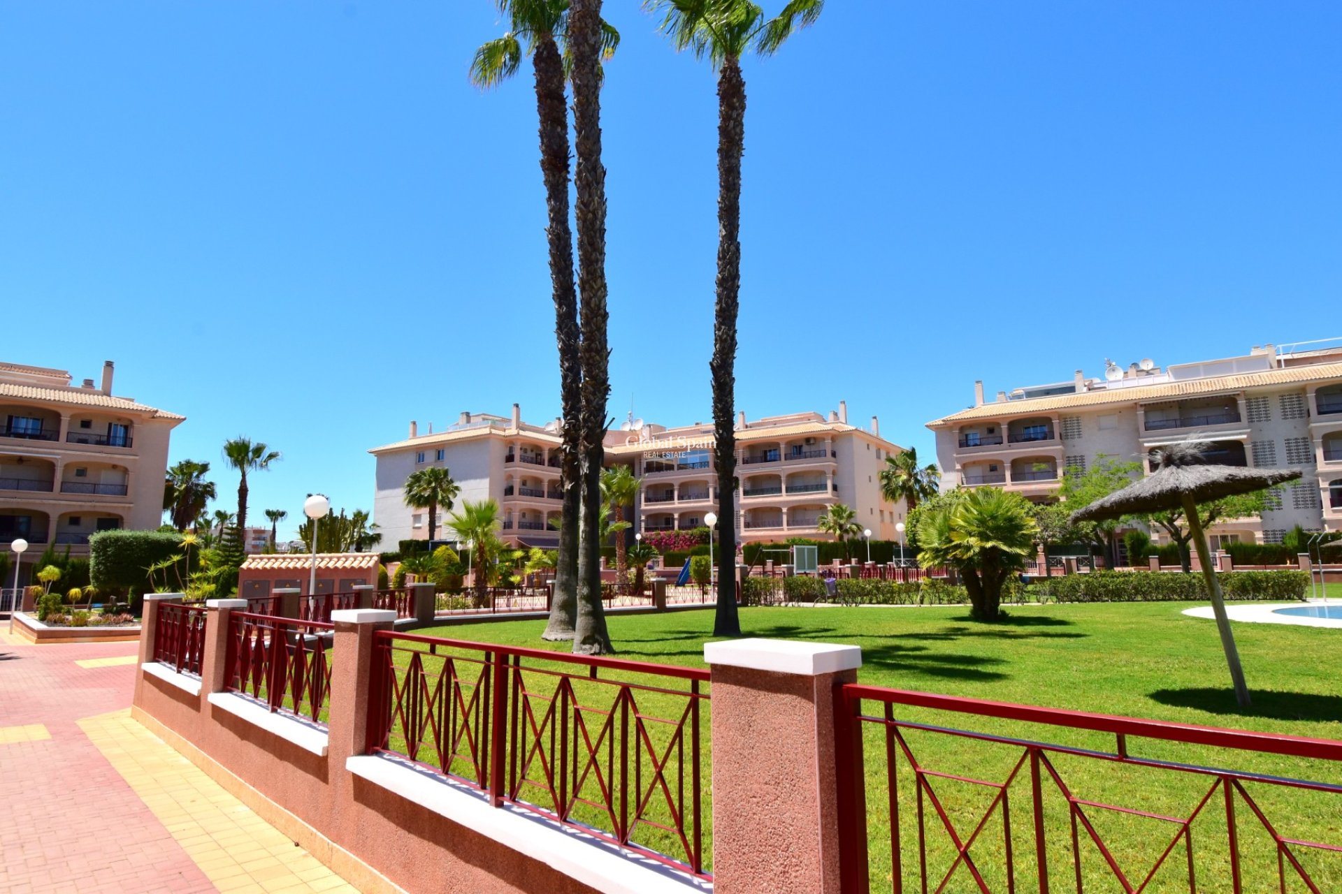 Wederverkoop - HUIS -
Orihuela Costa - Playa Flamenca