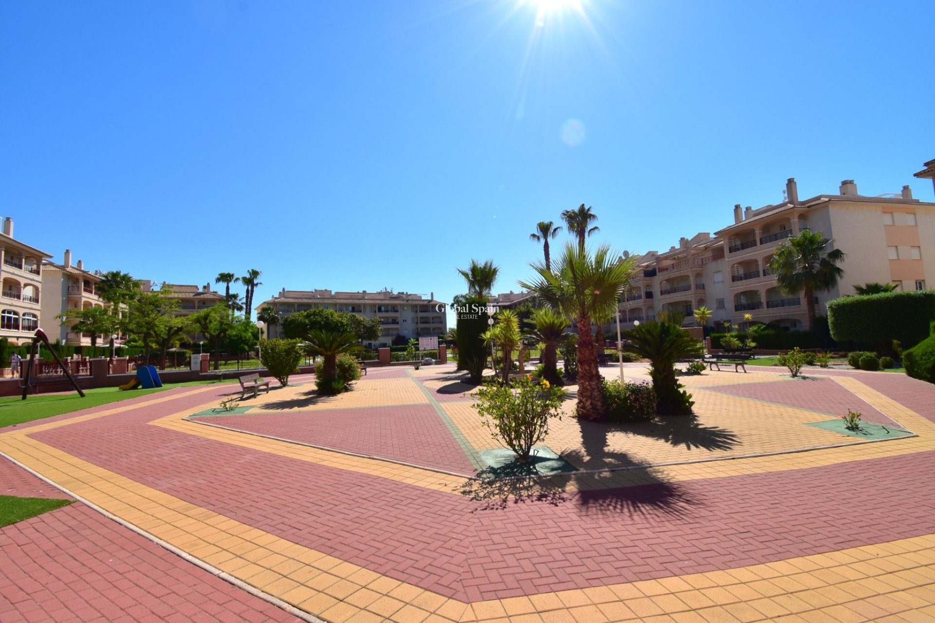 Wederverkoop - HUIS -
Orihuela Costa - Playa Flamenca