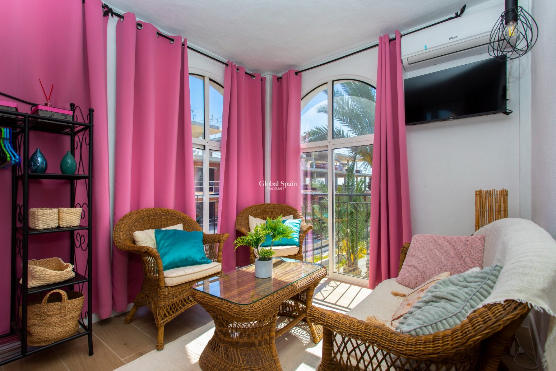 Wederverkoop - HUIS -
ORIHUELA COSTA - Playa Flamenca