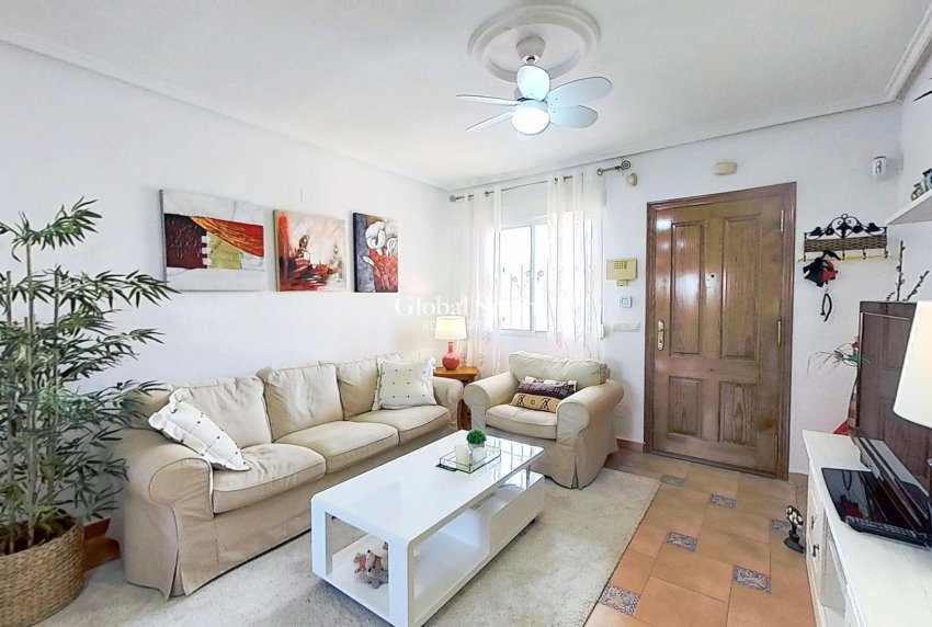 Wederverkoop - Huis -
ORIHUELA COSTA - Playa Flamenca