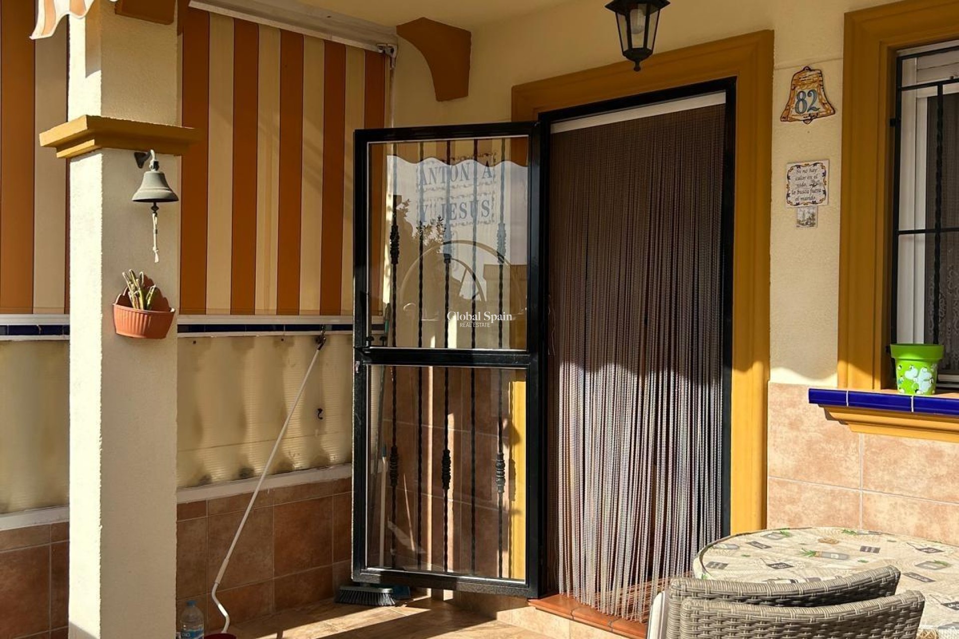 Wederverkoop - HUIS -
ORIHUELA COSTA - Punta Prima