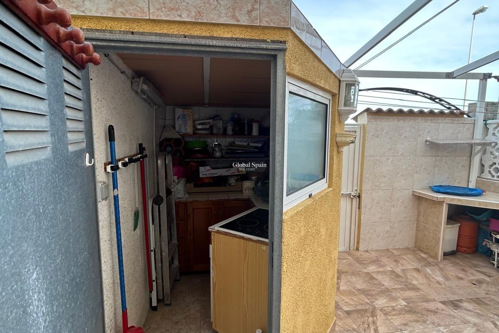 Wederverkoop - HUIS -
ORIHUELA COSTA - Punta Prima