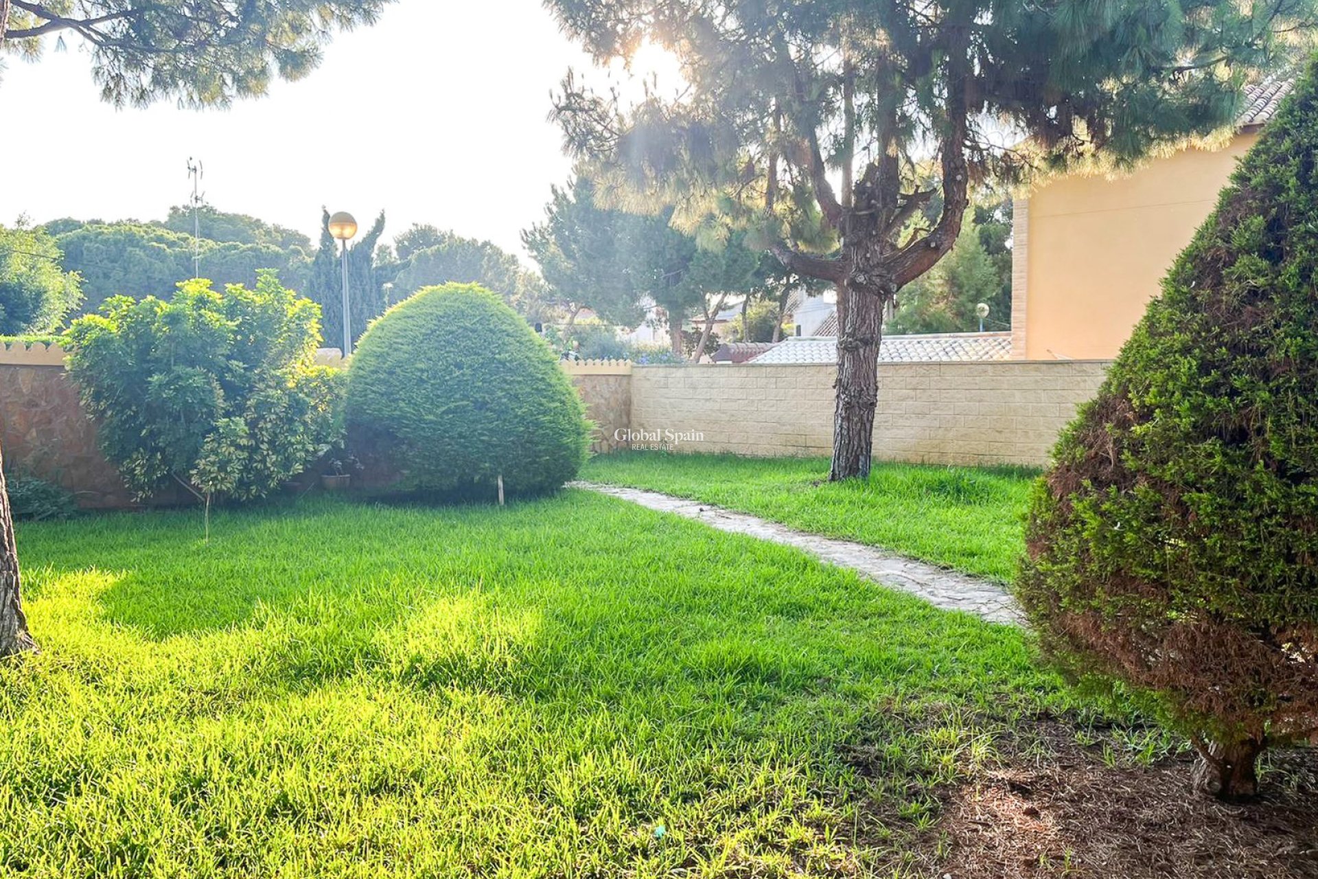 Wederverkoop - HUIS -
ORIHUELA COSTA - Punta Prima