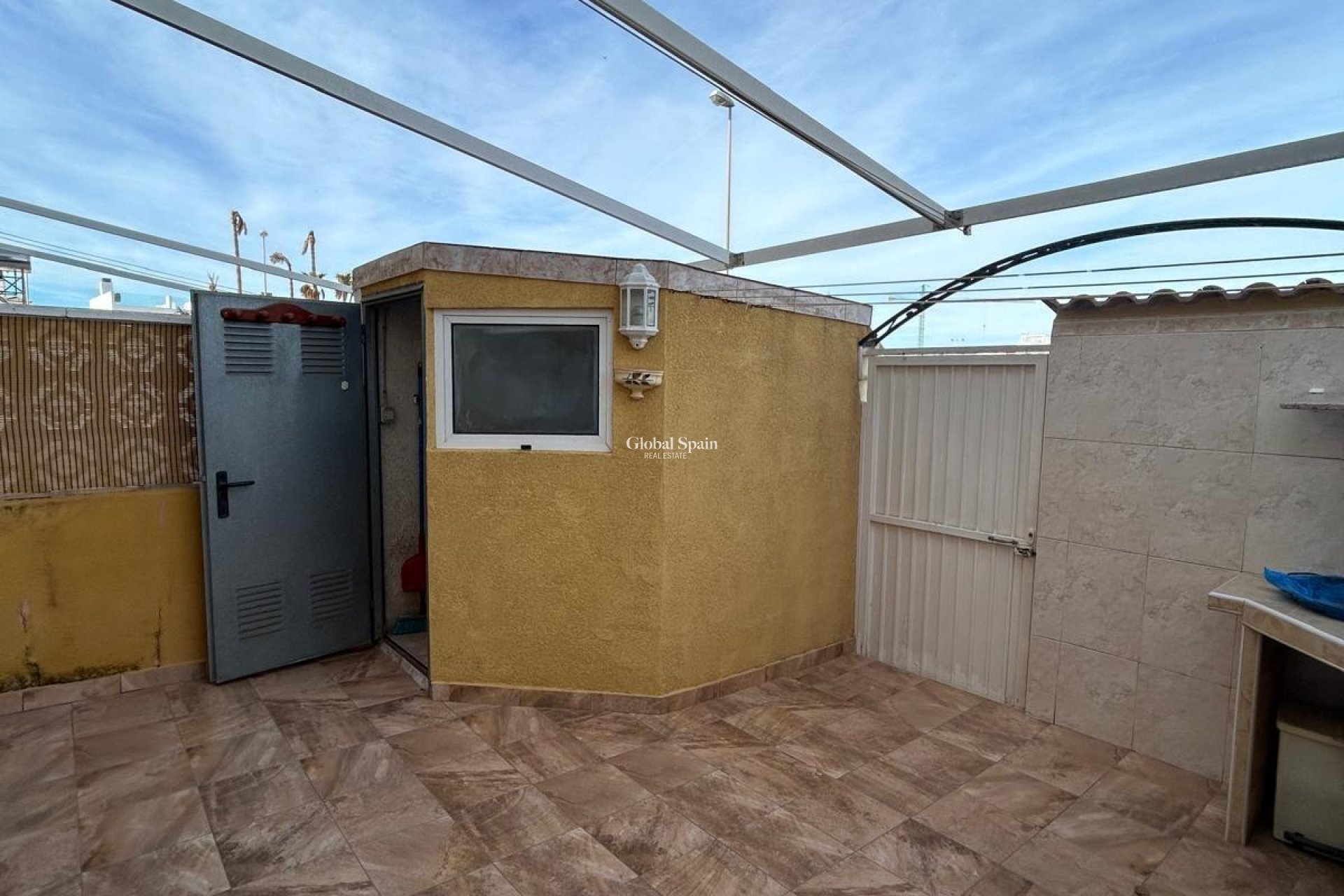 Wederverkoop - HUIS -
ORIHUELA COSTA - Punta Prima