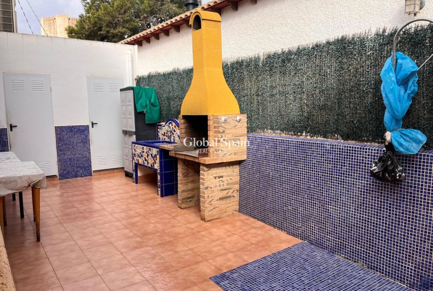 Wederverkoop - HUIS -
ORIHUELA COSTA - Punta Prima