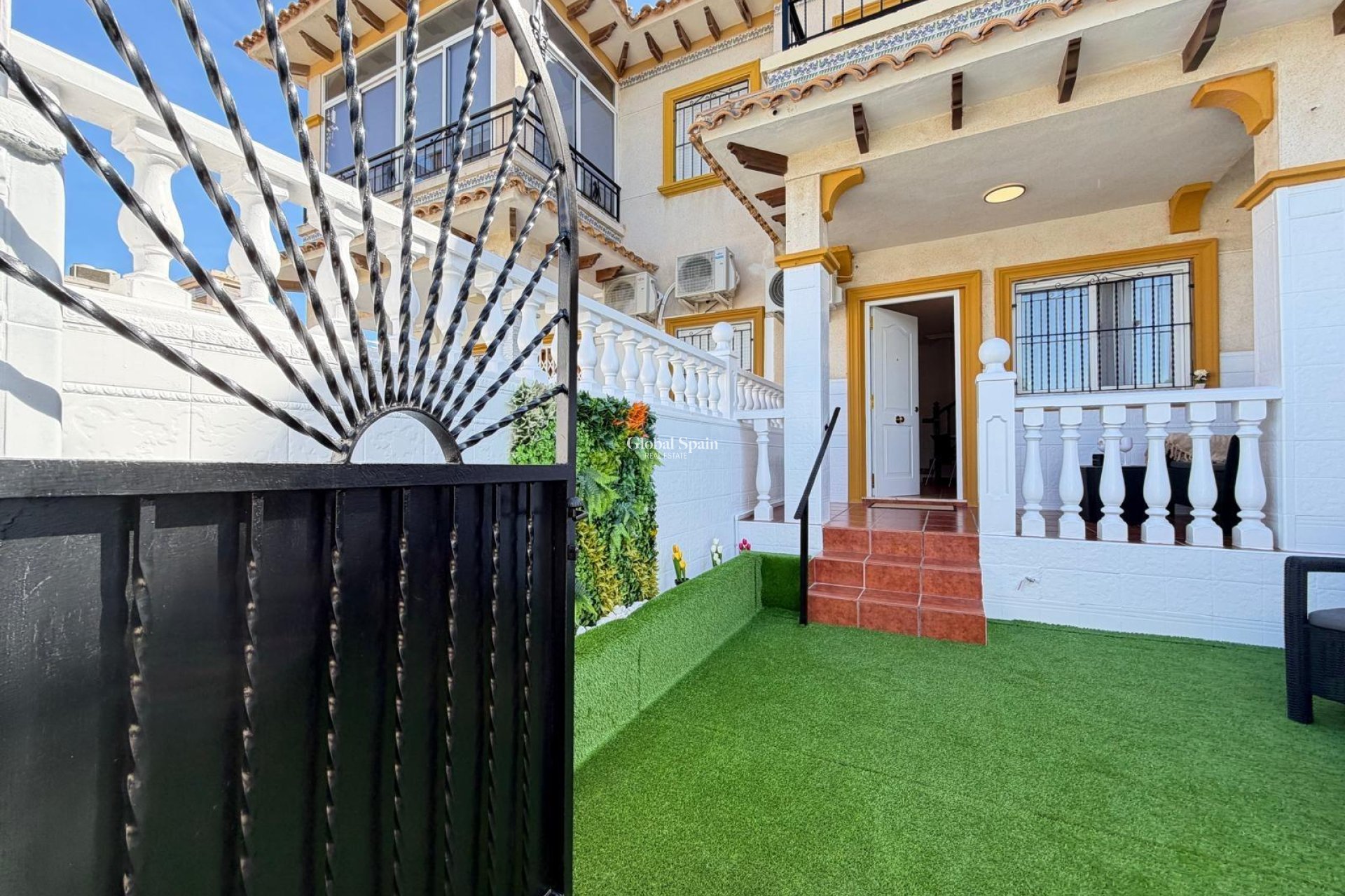 Wederverkoop - HUIS -
ORIHUELA COSTA - Rocio Del Mar