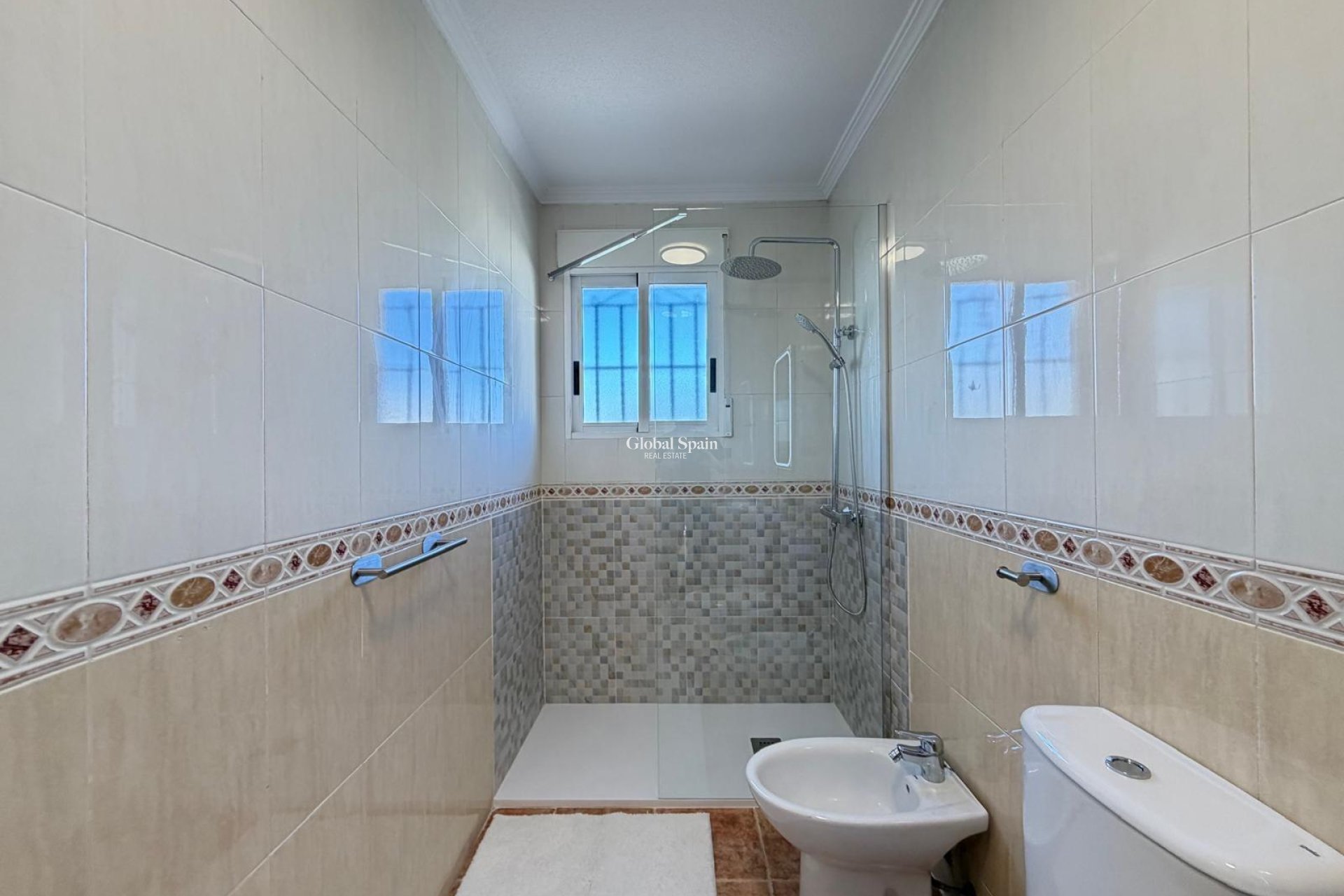 Wederverkoop - HUIS -
ORIHUELA COSTA - Rocio Del Mar