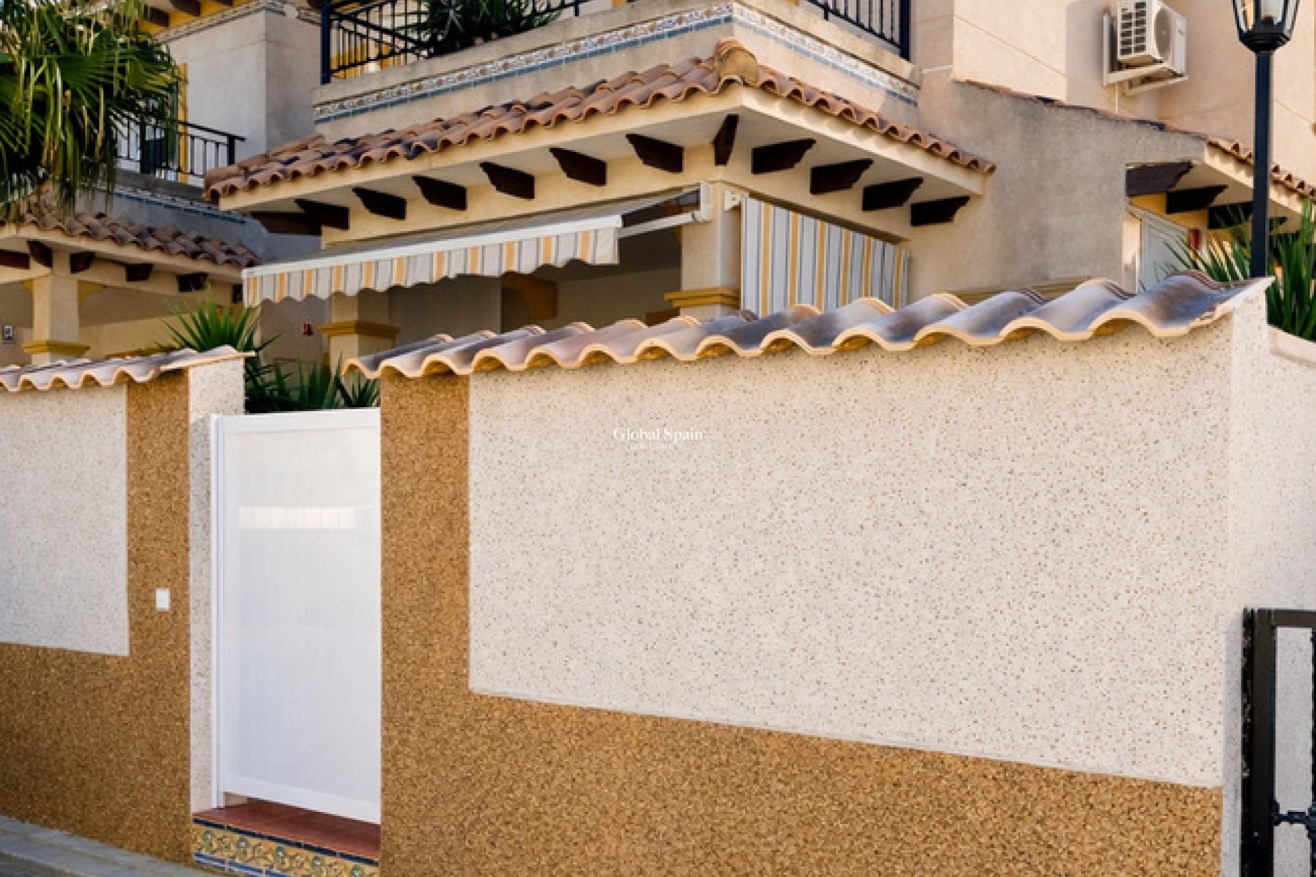 Wederverkoop - HUIS -
ORIHUELA COSTA - Villa's San Jose IV