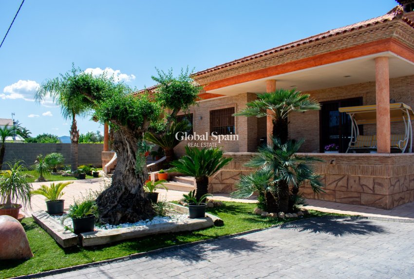 Wederverkoop - HUIS -
ORIHUELA - El raal