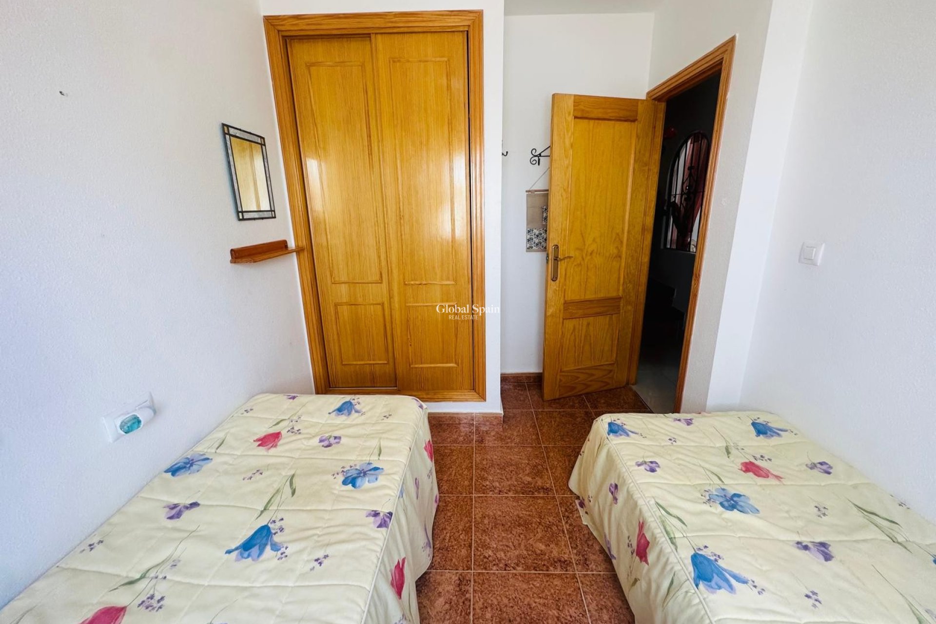 Wederverkoop - HUIS -
ORIHUELA - Entre Naranjos