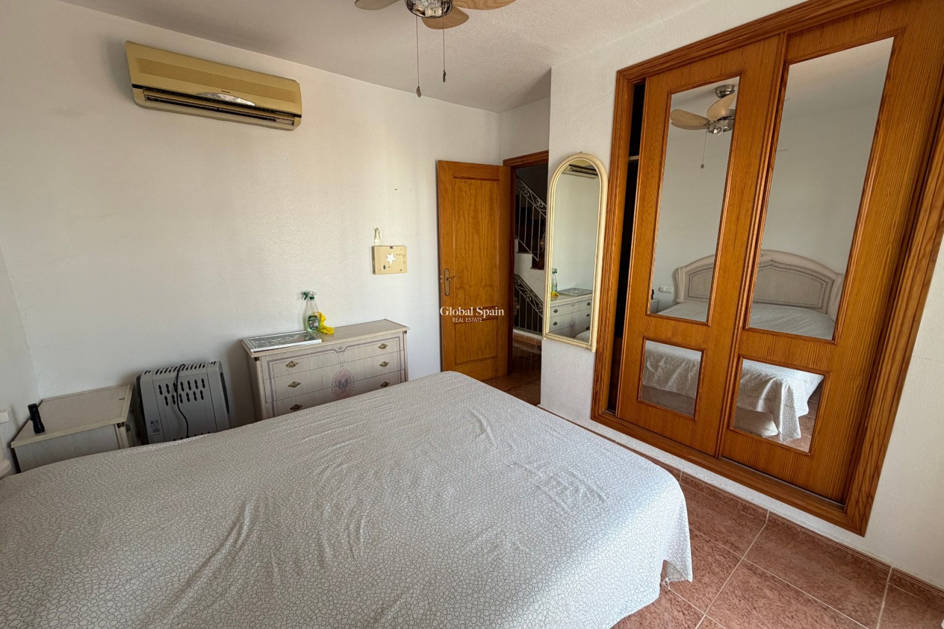 Wederverkoop - HUIS -
ORIHUELA - Entre Naranjos
