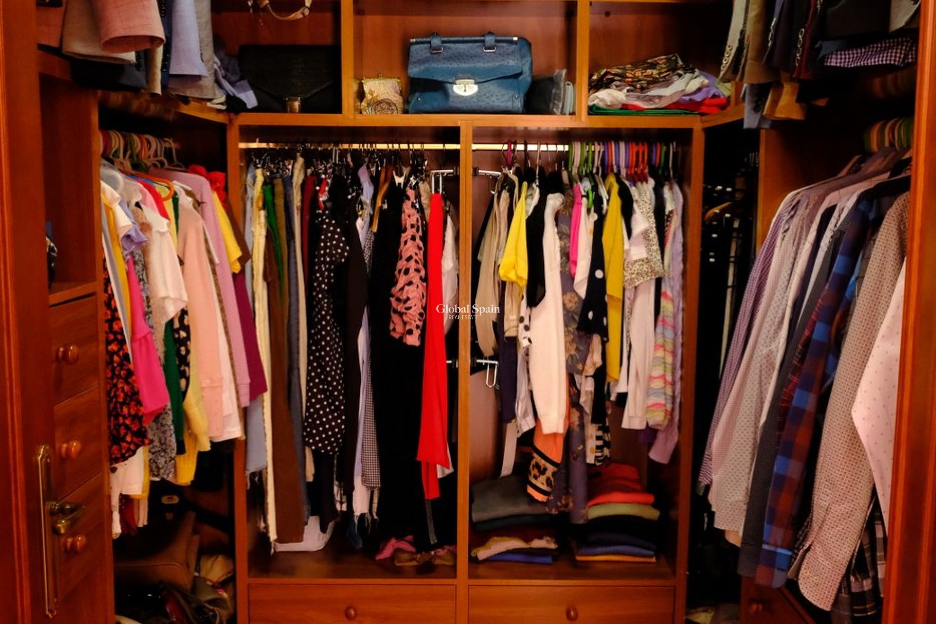 Wederverkoop - HUIS -
ORIHUELA - Inland