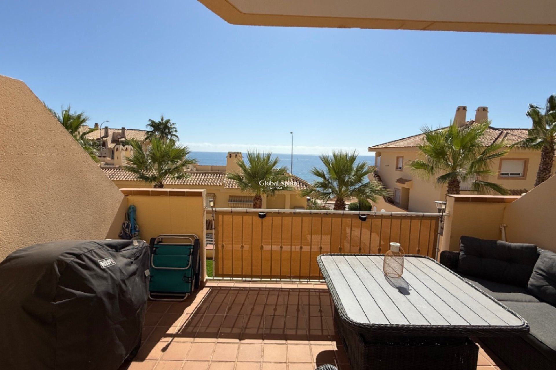Wederverkoop - HUIS -
ORIHUELA - Inland