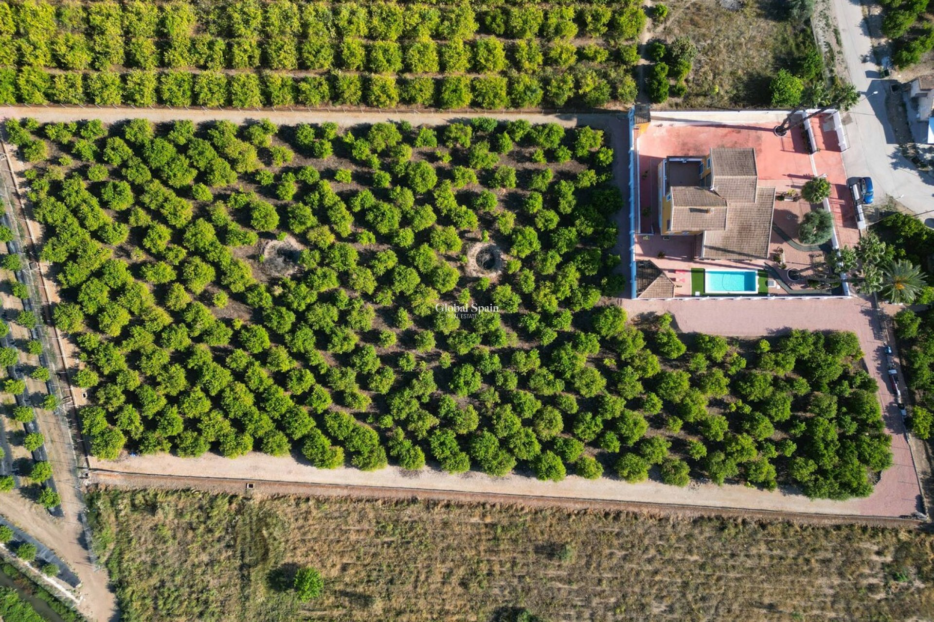 Wederverkoop - HUIS -
ORIHUELA - Inland