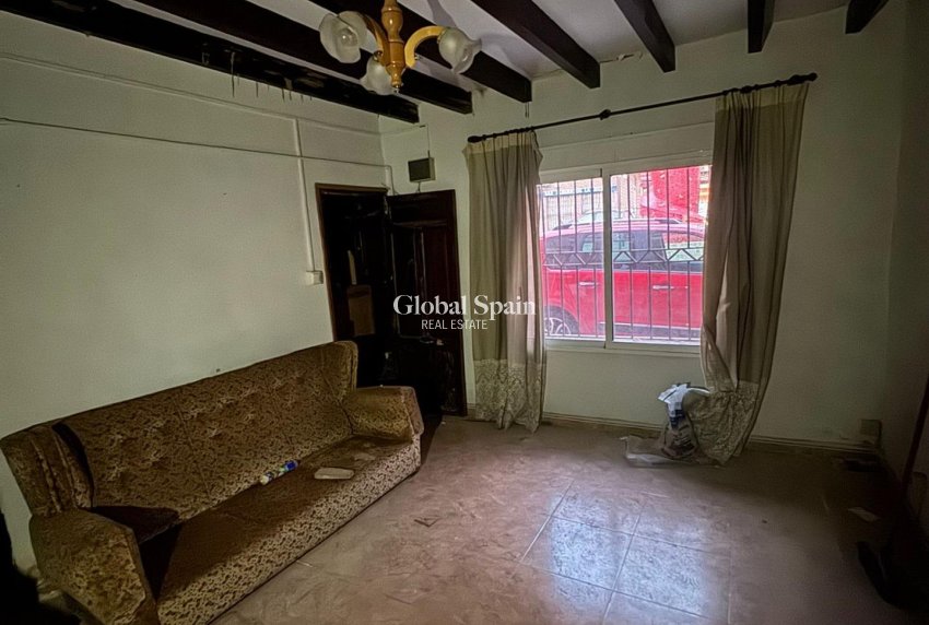 Wederverkoop - HUIS -
ORIHUELA - Orihuela Ciudad