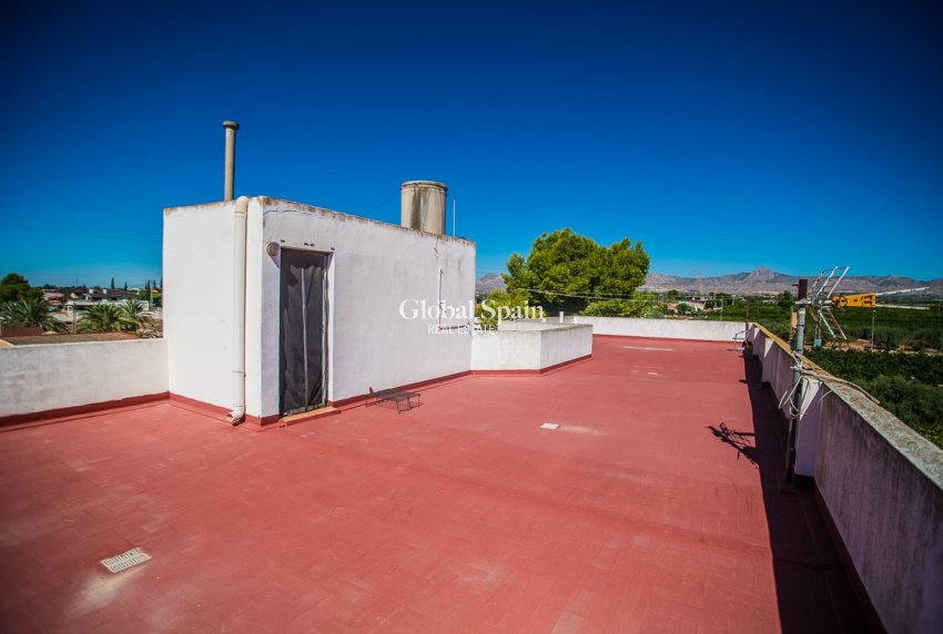 Wederverkoop - HUIS -
ORIHUELA - Redovan