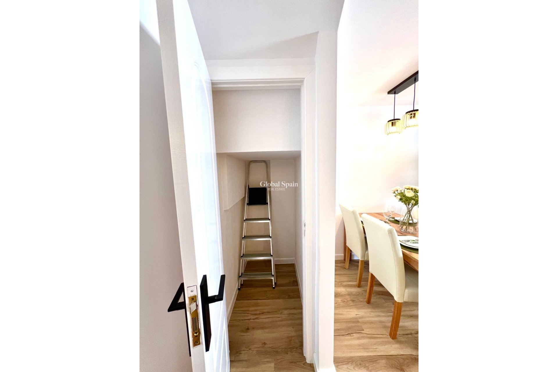 Wederverkoop - HUIS -
ORIHUELA - Urbanización Perla del Mar