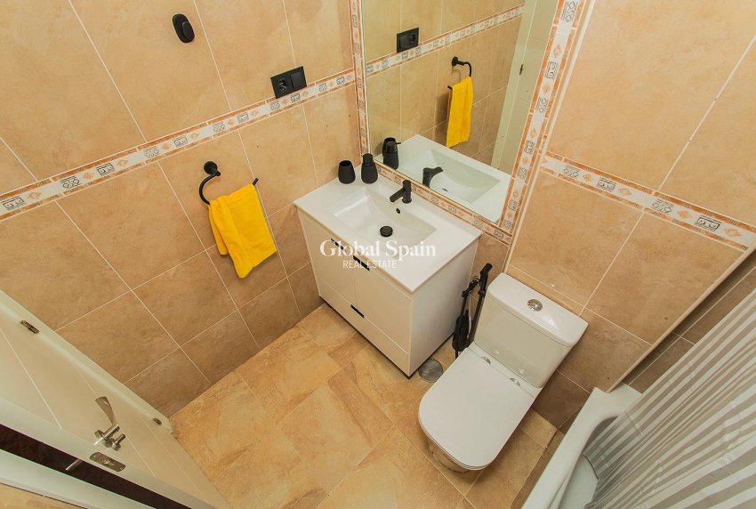 Wederverkoop - HUIS -
ORIHUELA - Urbanización Perla del Mar