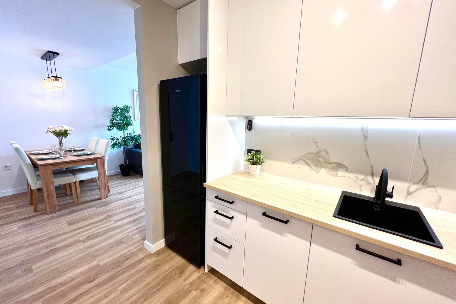 Wederverkoop - HUIS -
ORIHUELA - Urbanización Perla del Mar