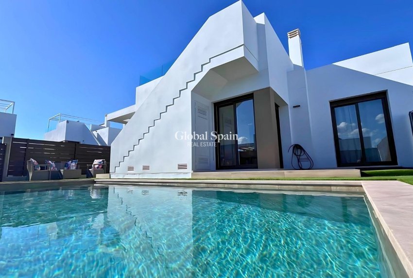 Wederverkoop - HUIS -
ORIHUELA - Vistabella Golf